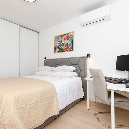 Modern Living Apartment Airy Split Bagian luar foto
