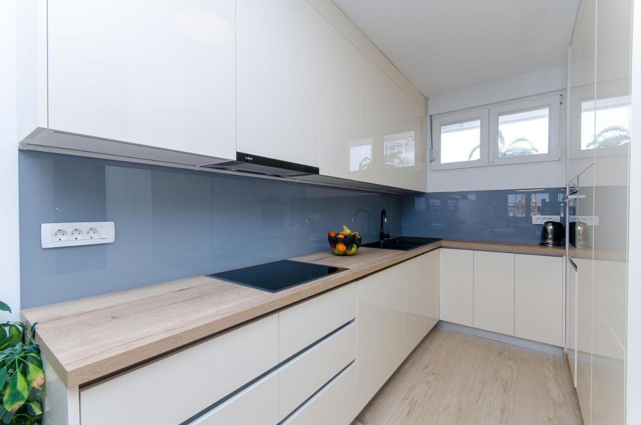 Modern Living Apartment Airy Split Bagian luar foto
