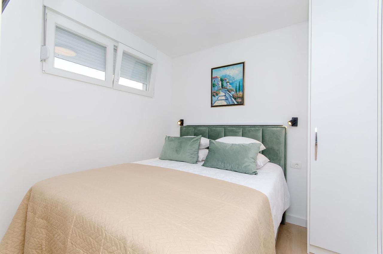 Modern Living Apartment Airy Split Bagian luar foto